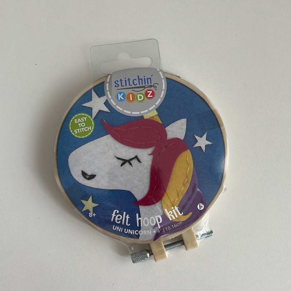 New Kids Embroidery Craft - Stitchin Kidz - Felt Hoop Kit - Unicorn Needlepoint